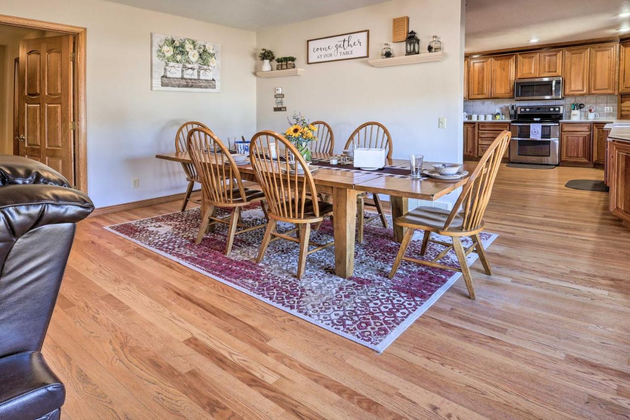 Welcoming Canon City Abode - Walk To River! Экстерьер фото